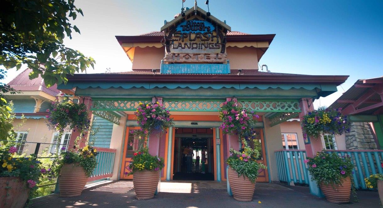 Front of Splash Landings Hotel