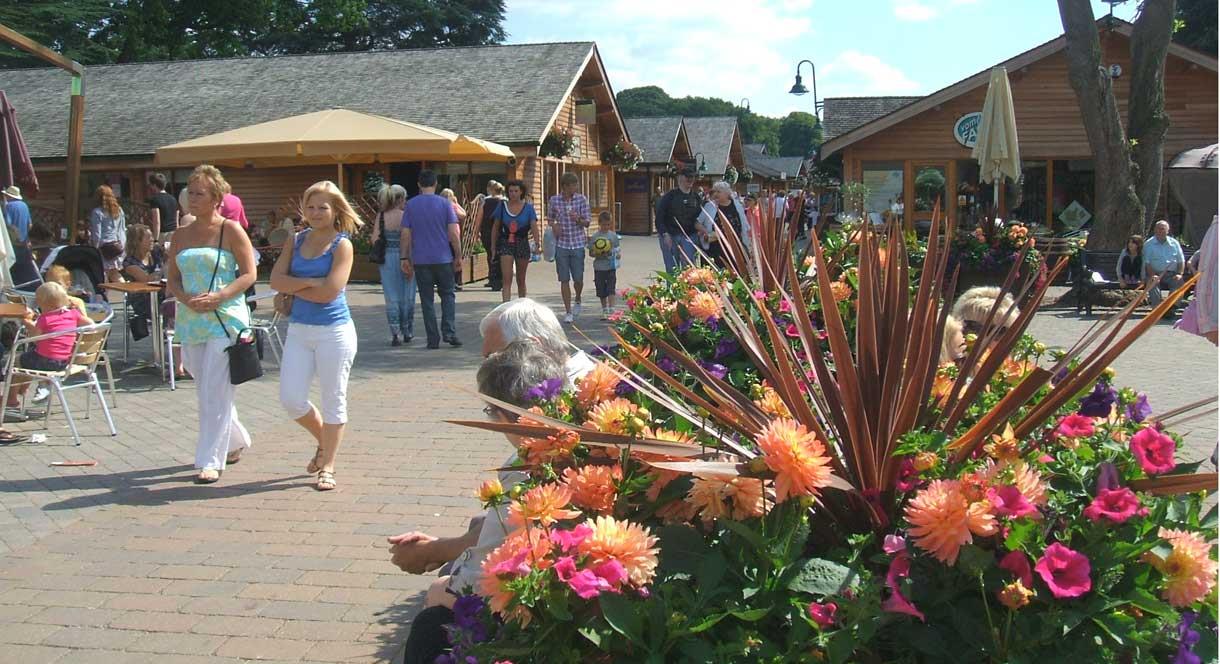 Trentham Shopping Village